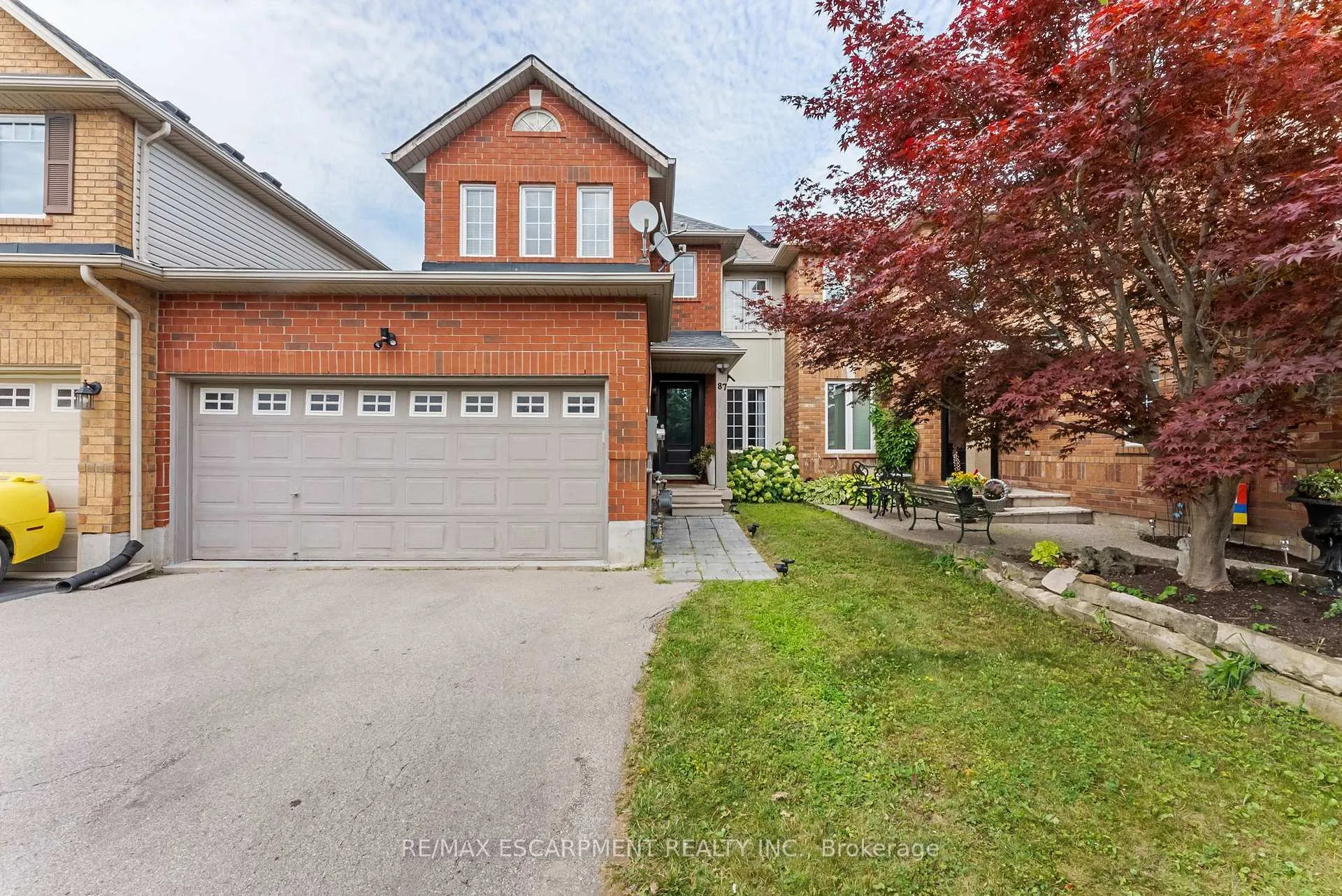 Photo 1 of 87 Thoroughbred Boulevard, Hamilton, Meadowlands — HOMEH