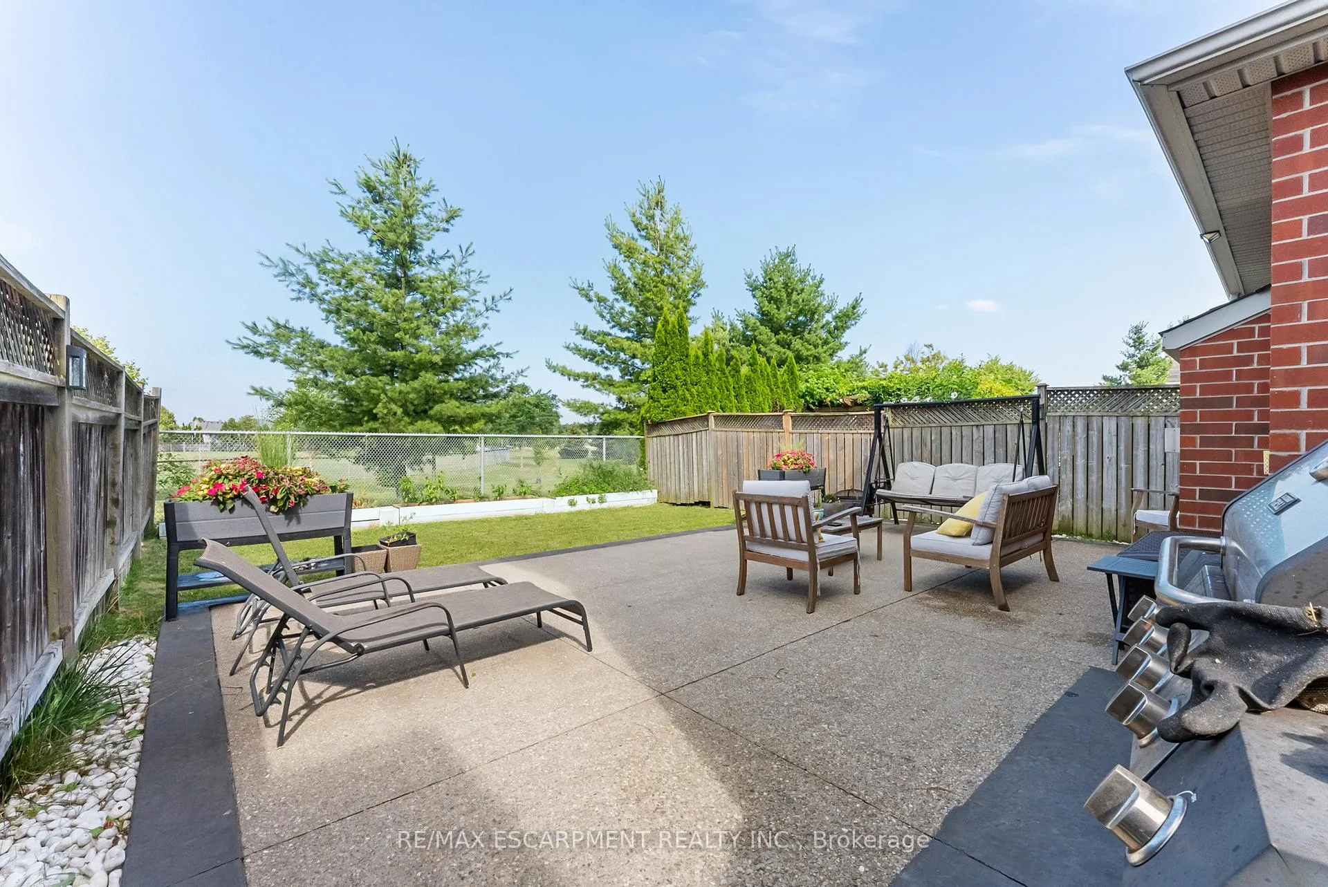 Photo 40 of 87 Thoroughbred Boulevard, Hamilton, Meadowlands — HOMEH