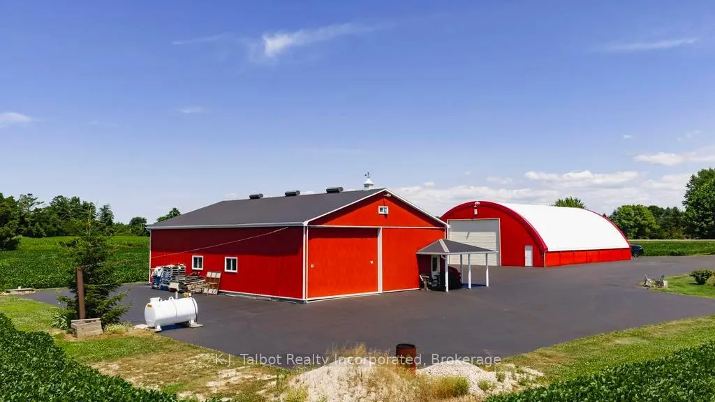 Photo 13 of 79823 Bluewater Highway, Central Huron, Goderich — HOMEH