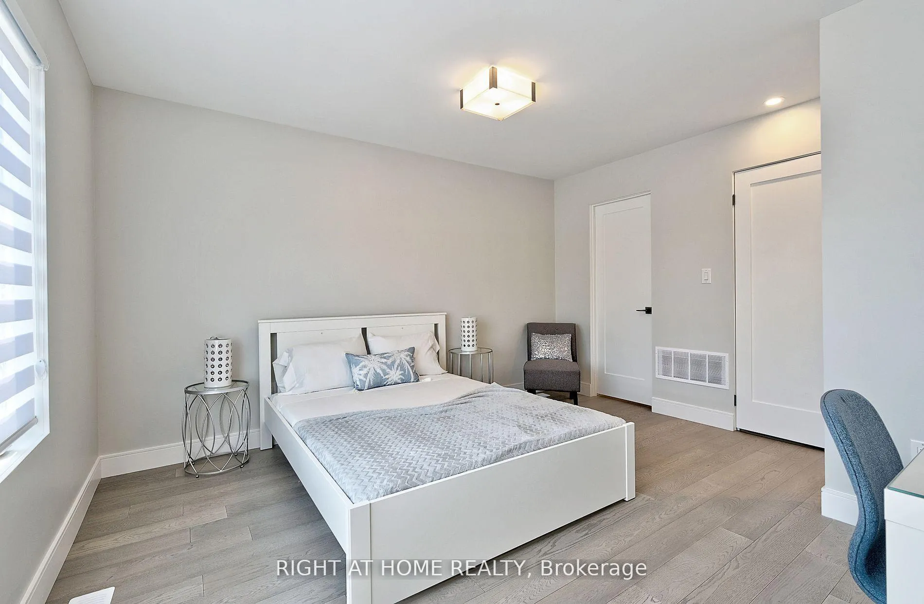 Photo 4 of Unit 4, 131 Brock Avenue, Toronto, Little Portugal — HOMEH