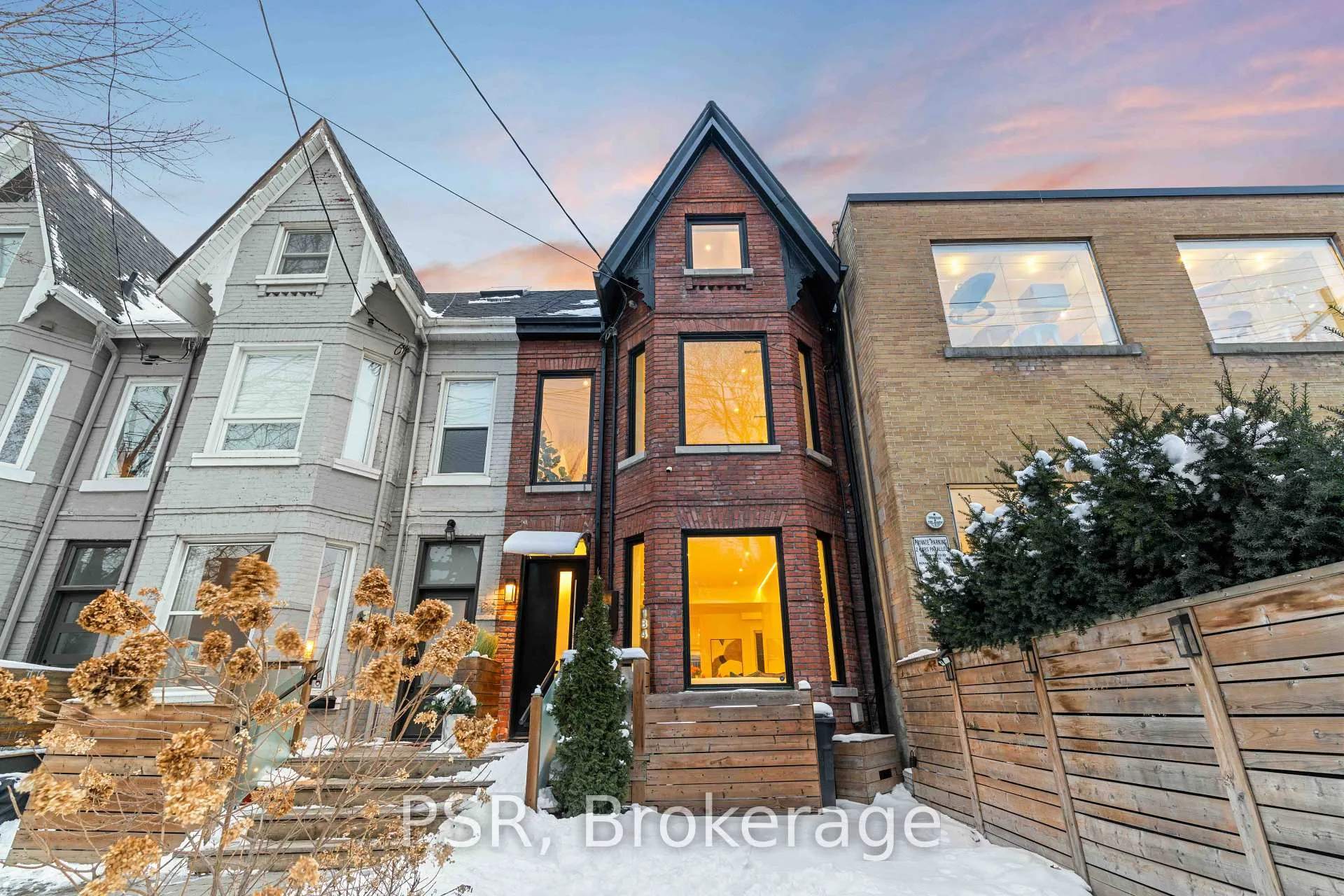 Photo 2 of 184 Strachan Avenue, Toronto, Niagara — HOMEH