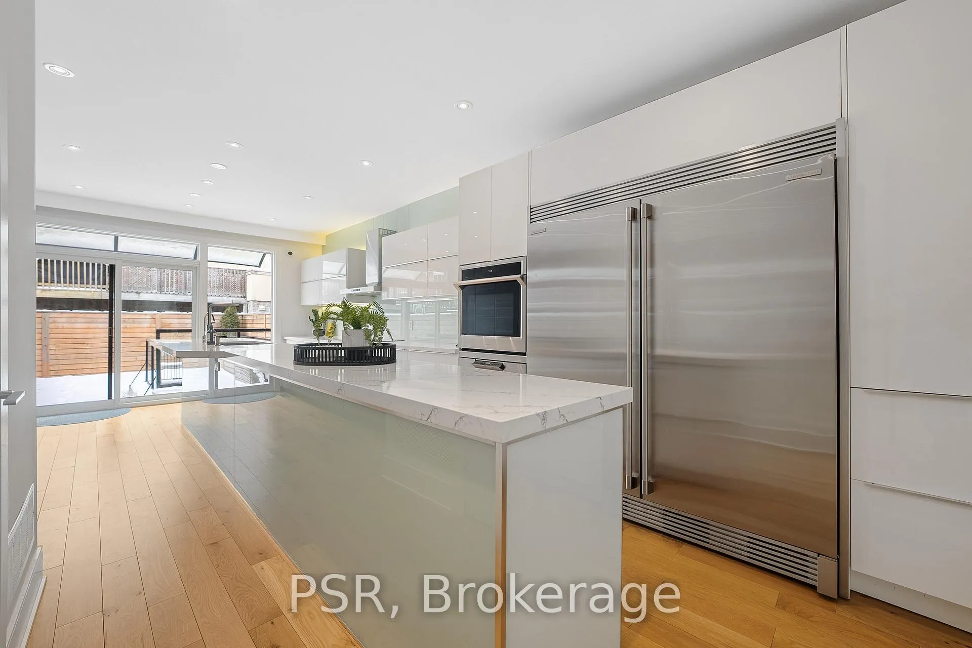 Photo 11 of 184 Strachan Avenue, Toronto, Niagara — HOMEH
