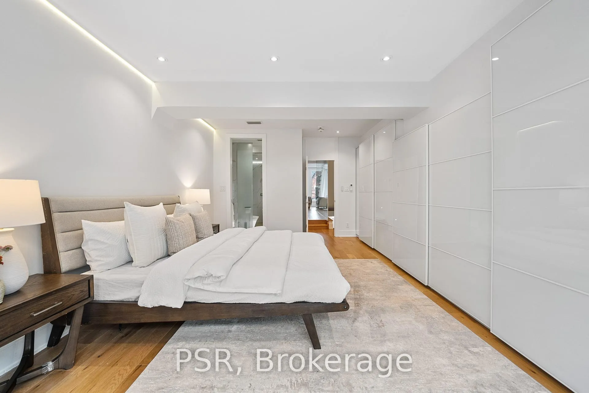 Photo 19 of 184 Strachan Avenue, Toronto, Niagara — HOMEH