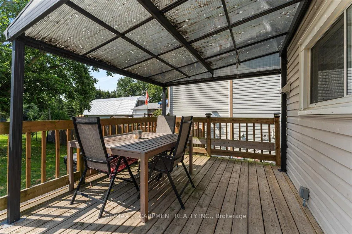 Photo 30 of 231 Vine Street, St. Catharines, Fairview — HOMEH