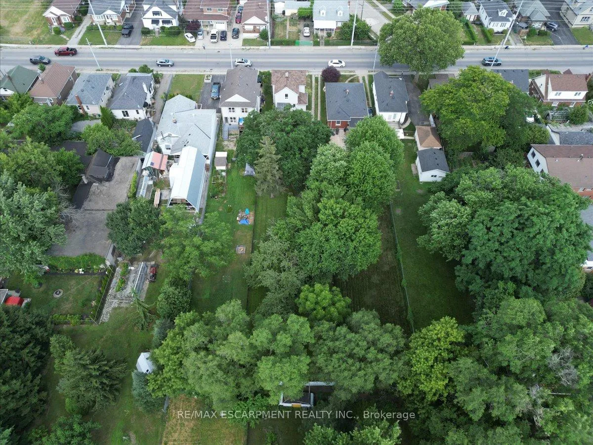 Photo 43 of 231 Vine Street, St. Catharines, Fairview — HOMEH