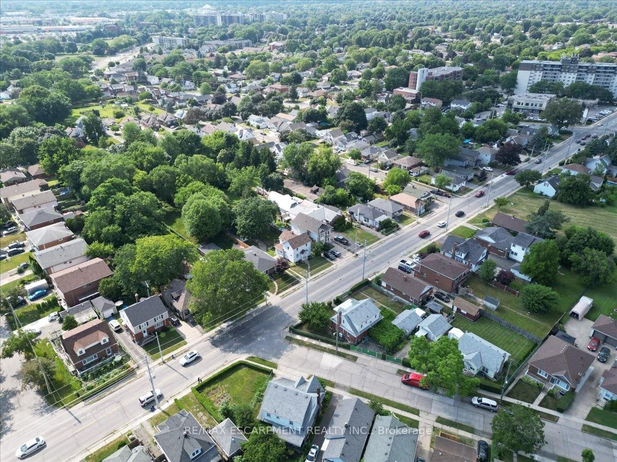 Photo 47 of 231 Vine Street, St. Catharines, Fairview — HOMEH