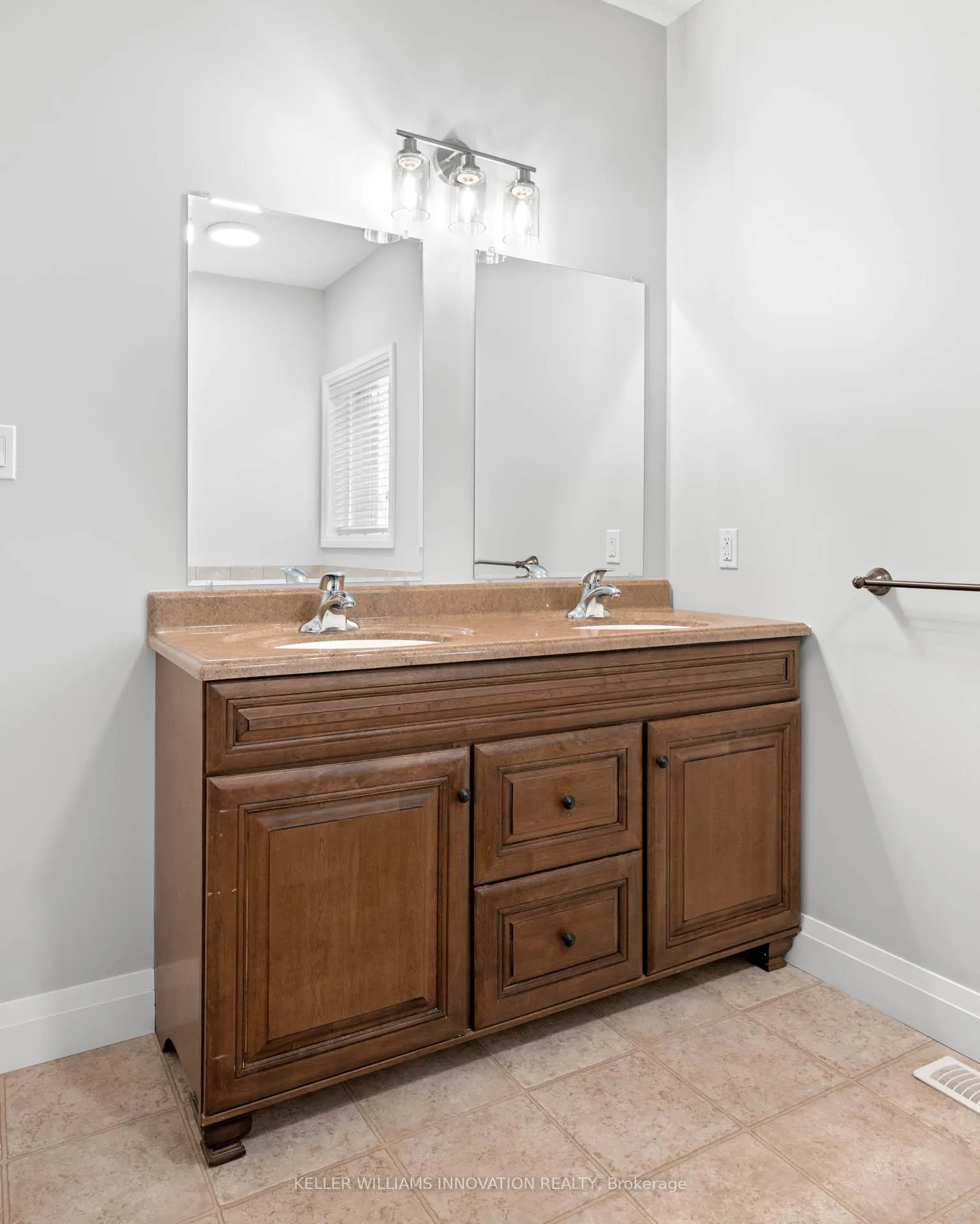 Photo 24 of 159 Gerber Meadows Drive, Wellesley — HOMEH