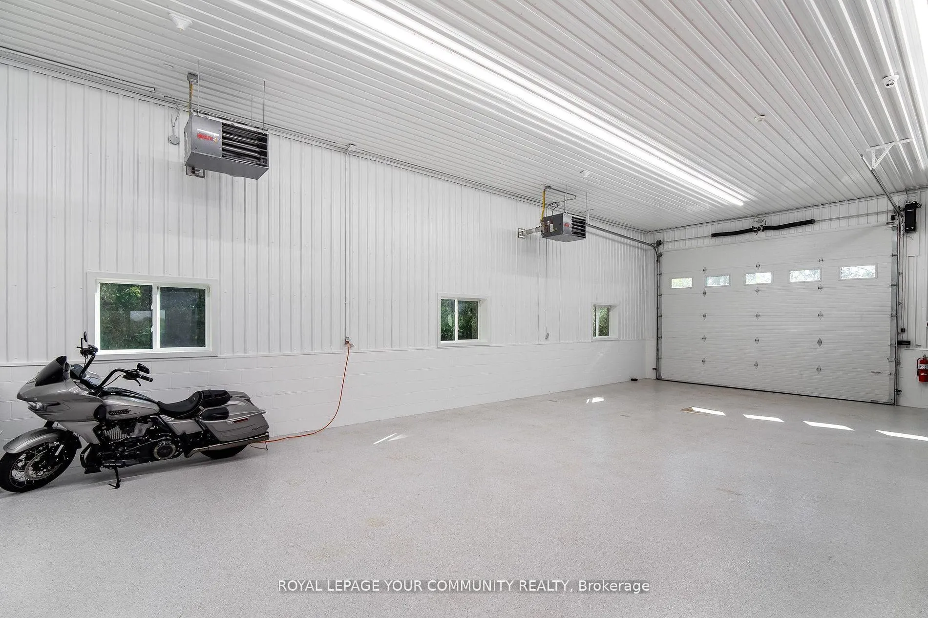 Photo 11 of 16155 Keele Street, King, Rural King — HOMEH