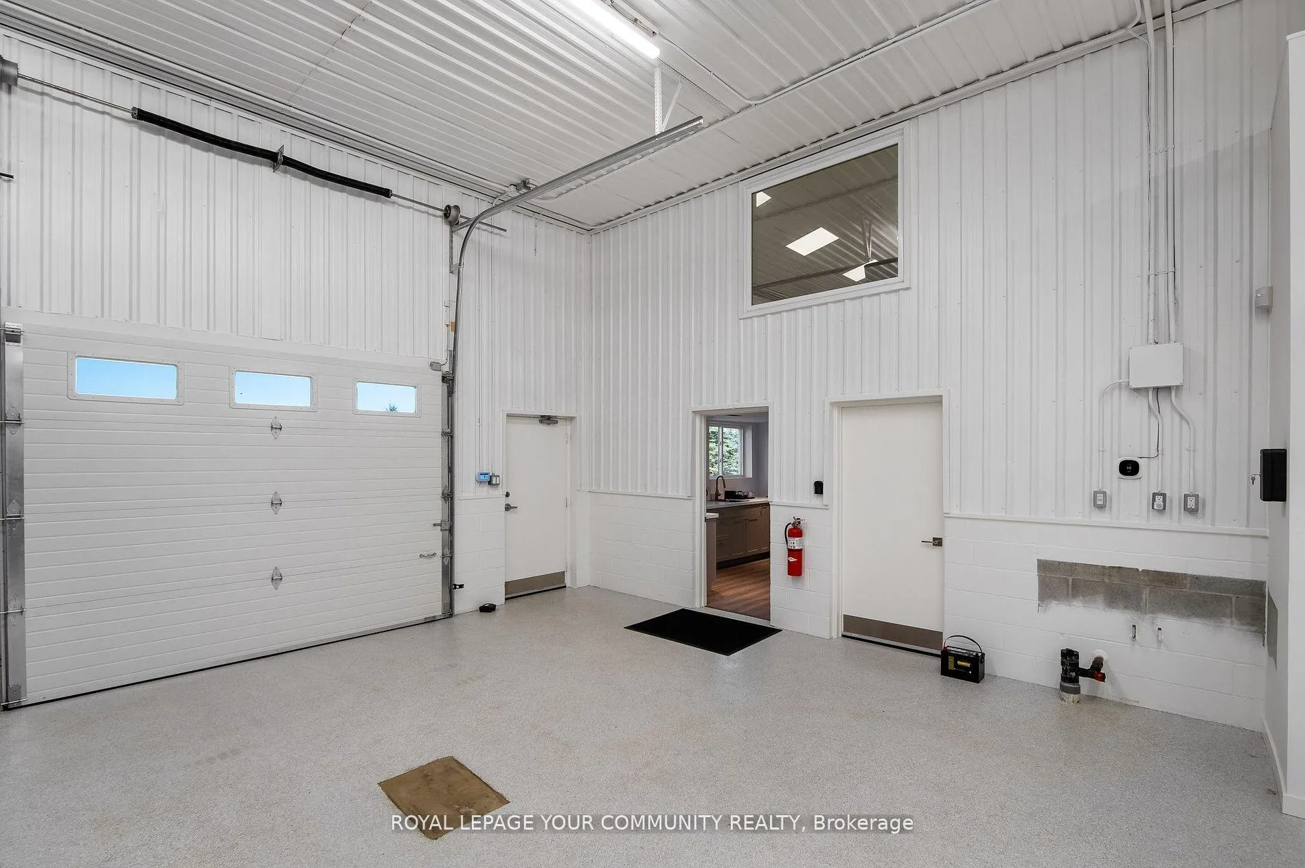 Photo 16 of 16155 Keele Street, King, Rural King — HOMEH
