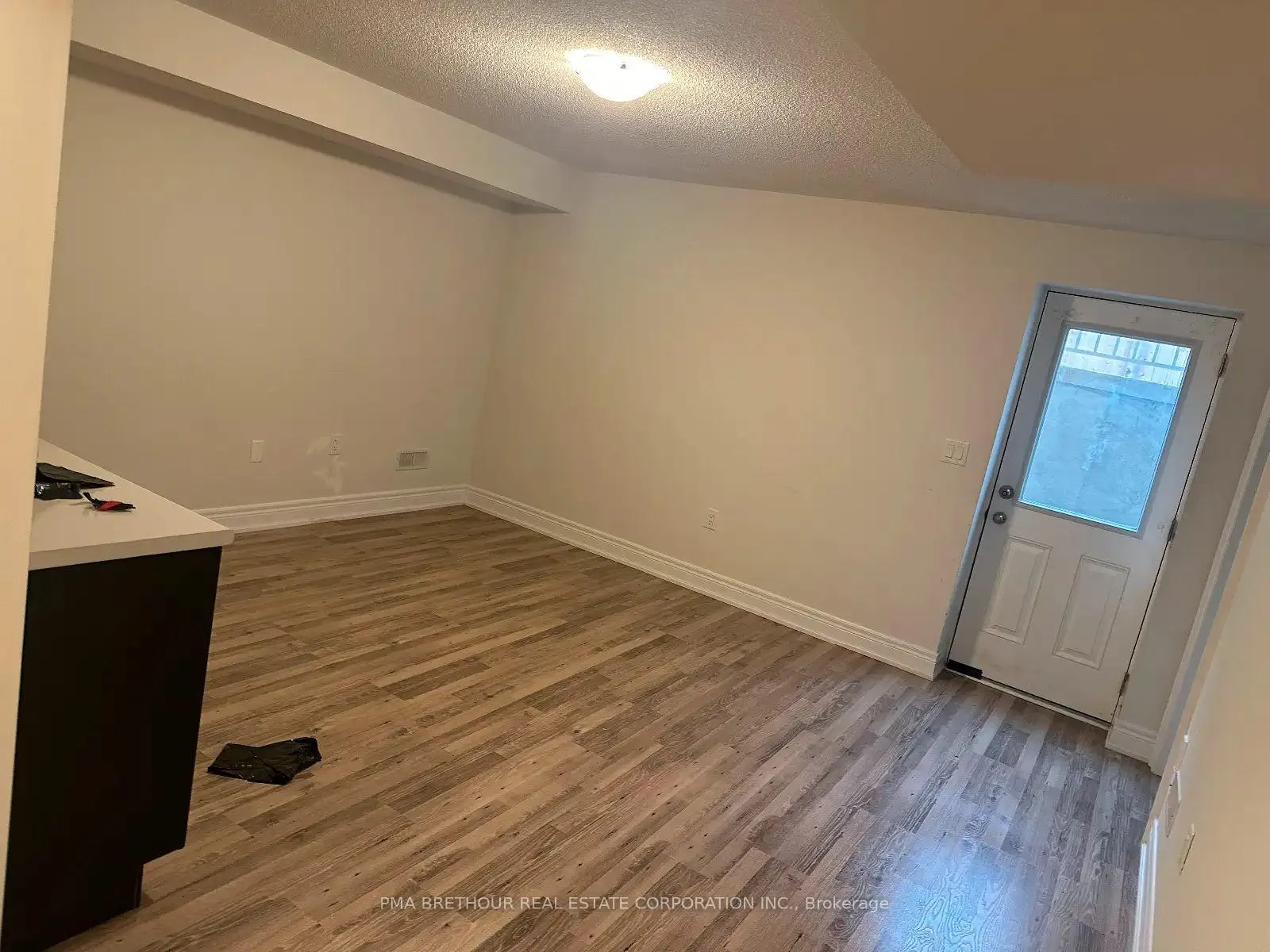 Photo 2 of 2514 Florentine Place, Pickering, Rural Pickering — HOMEH