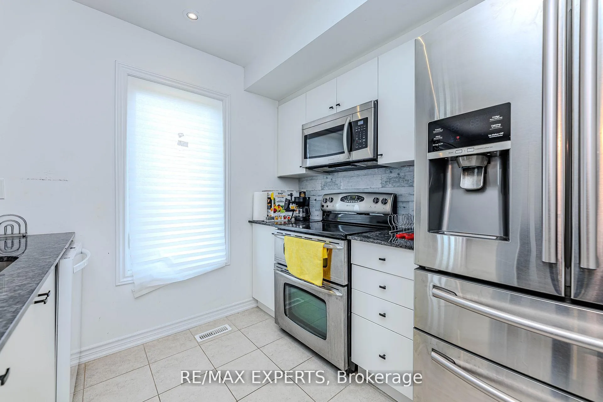 Photo 12 of 10 Brown Bear Street, Barrie, Rural Barrie Southwest — HOMEH