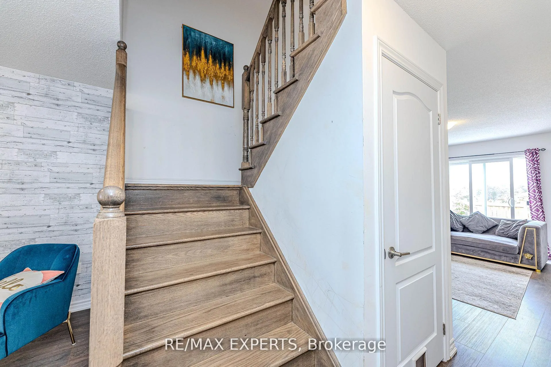 Photo 16 of 10 Brown Bear Street, Barrie, Rural Barrie Southwest — HOMEH