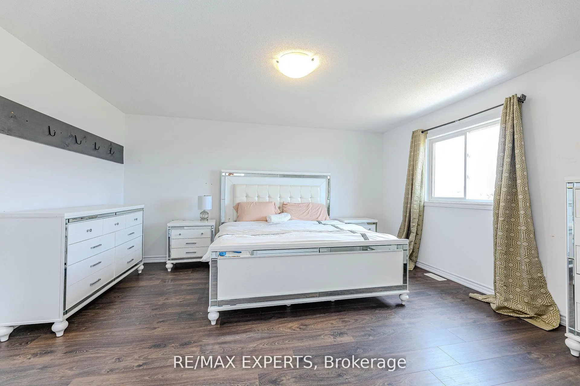 Photo 20 of 10 Brown Bear Street, Barrie, Rural Barrie Southwest — HOMEH
