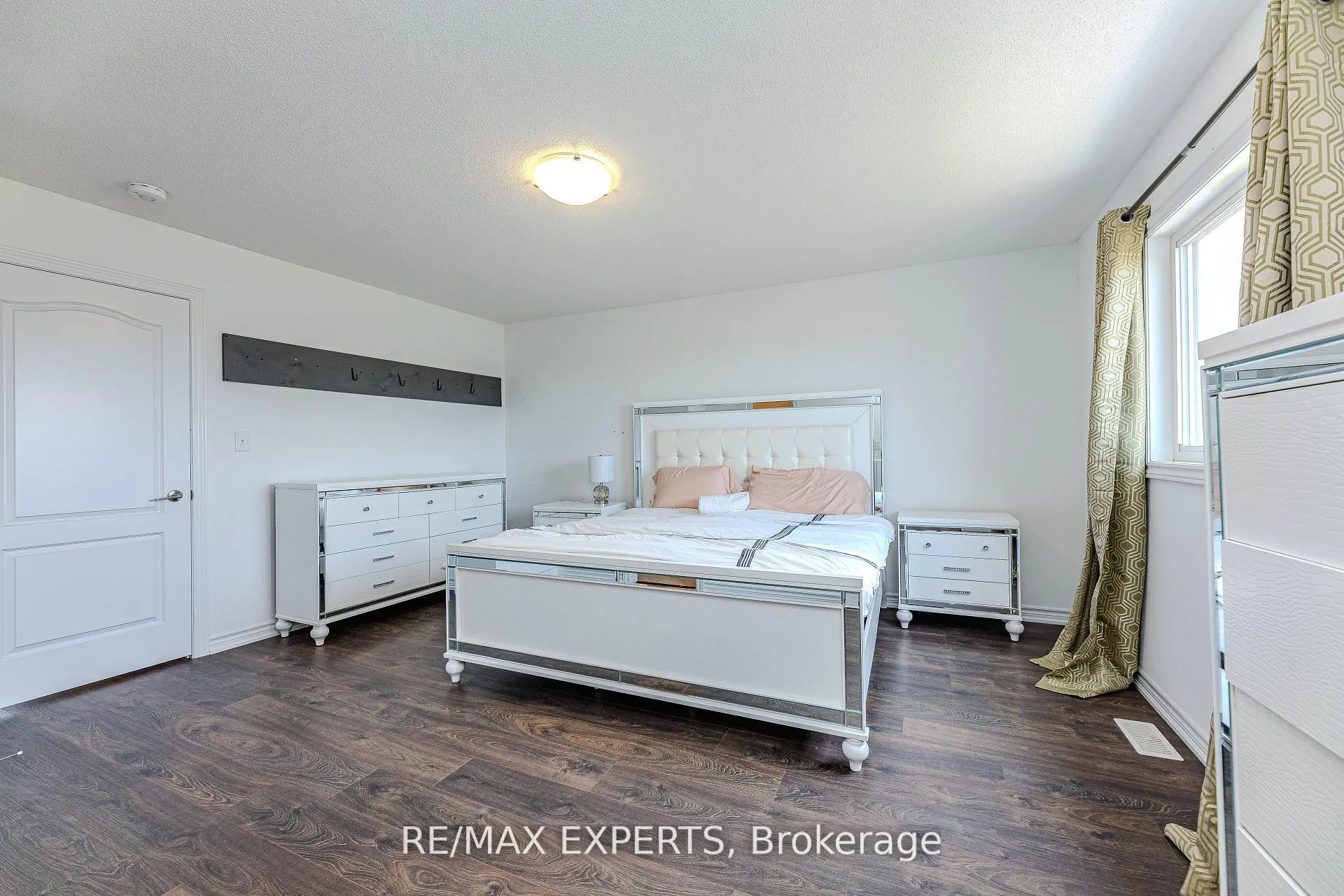 Photo 21 of 10 Brown Bear Street, Barrie, Rural Barrie Southwest — HOMEH