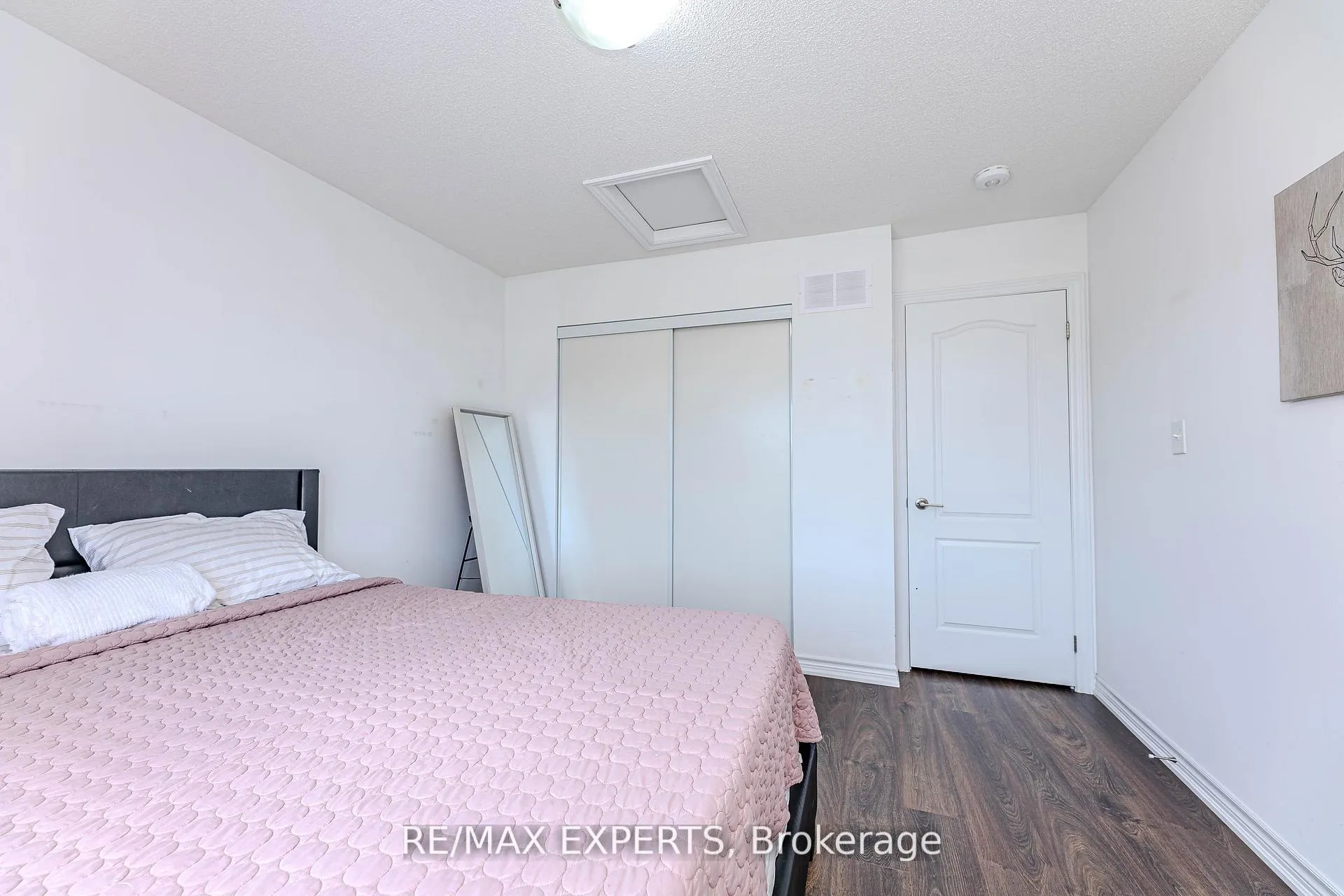 Photo 32 of 10 Brown Bear Street, Barrie, Rural Barrie Southwest — HOMEH