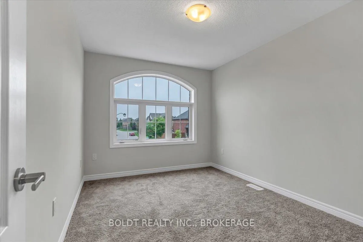 Photo 21 of 241 Tanglewood Drive, Hamilton, Binbrook — HOMEH