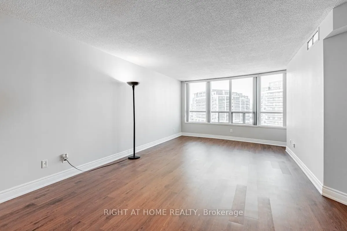 Photo 7 of Unit 811, 48 Suncrest Boulevard, Markham, Commerce Valley — HOMEH