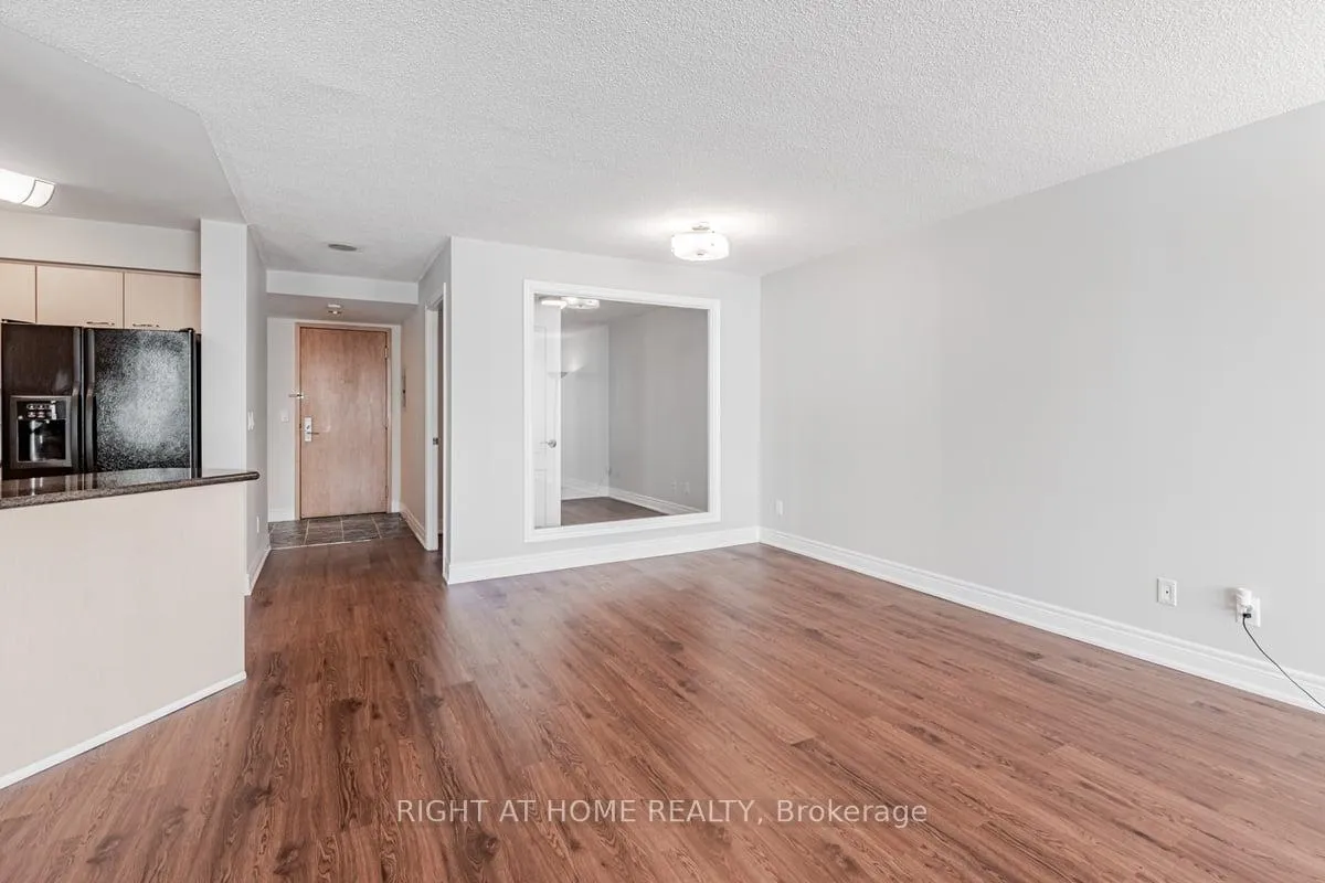 Photo 10 of Unit 811, 48 Suncrest Boulevard, Markham, Commerce Valley — HOMEH