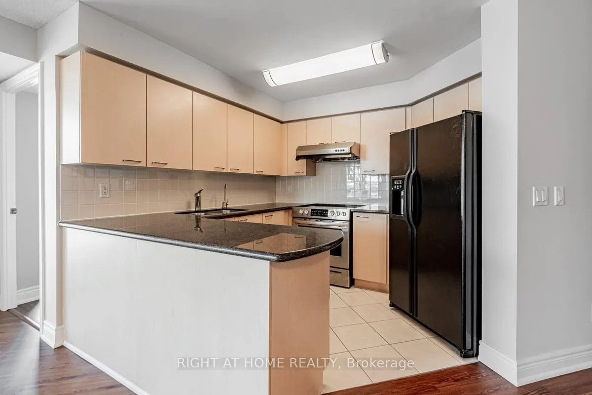 Photo 14 of Unit 811, 48 Suncrest Boulevard, Markham, Commerce Valley — HOMEH