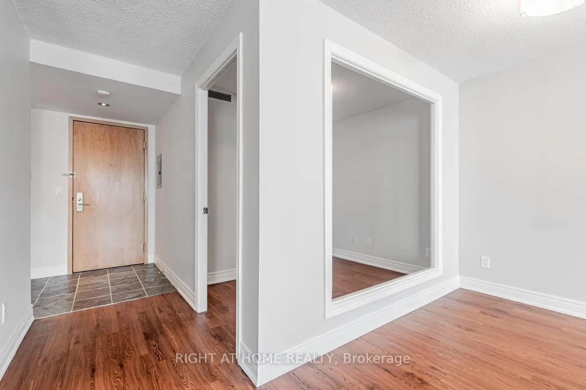 Photo 18 of Unit 811, 48 Suncrest Boulevard, Markham, Commerce Valley — HOMEH