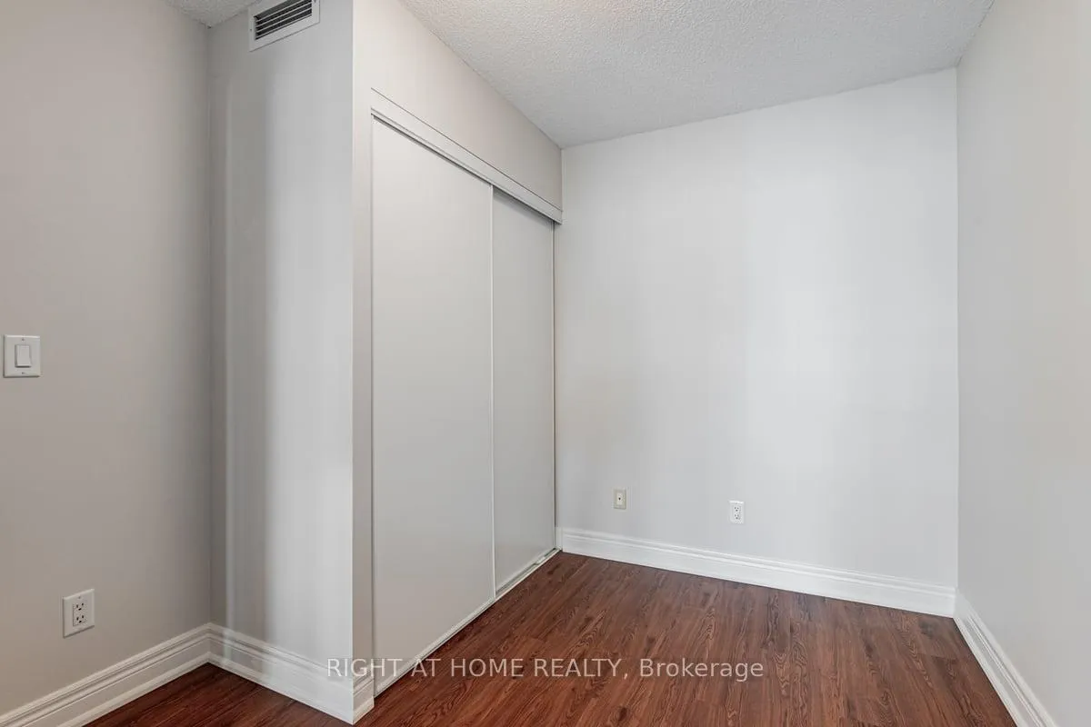 Photo 19 of Unit 811, 48 Suncrest Boulevard, Markham, Commerce Valley — HOMEH