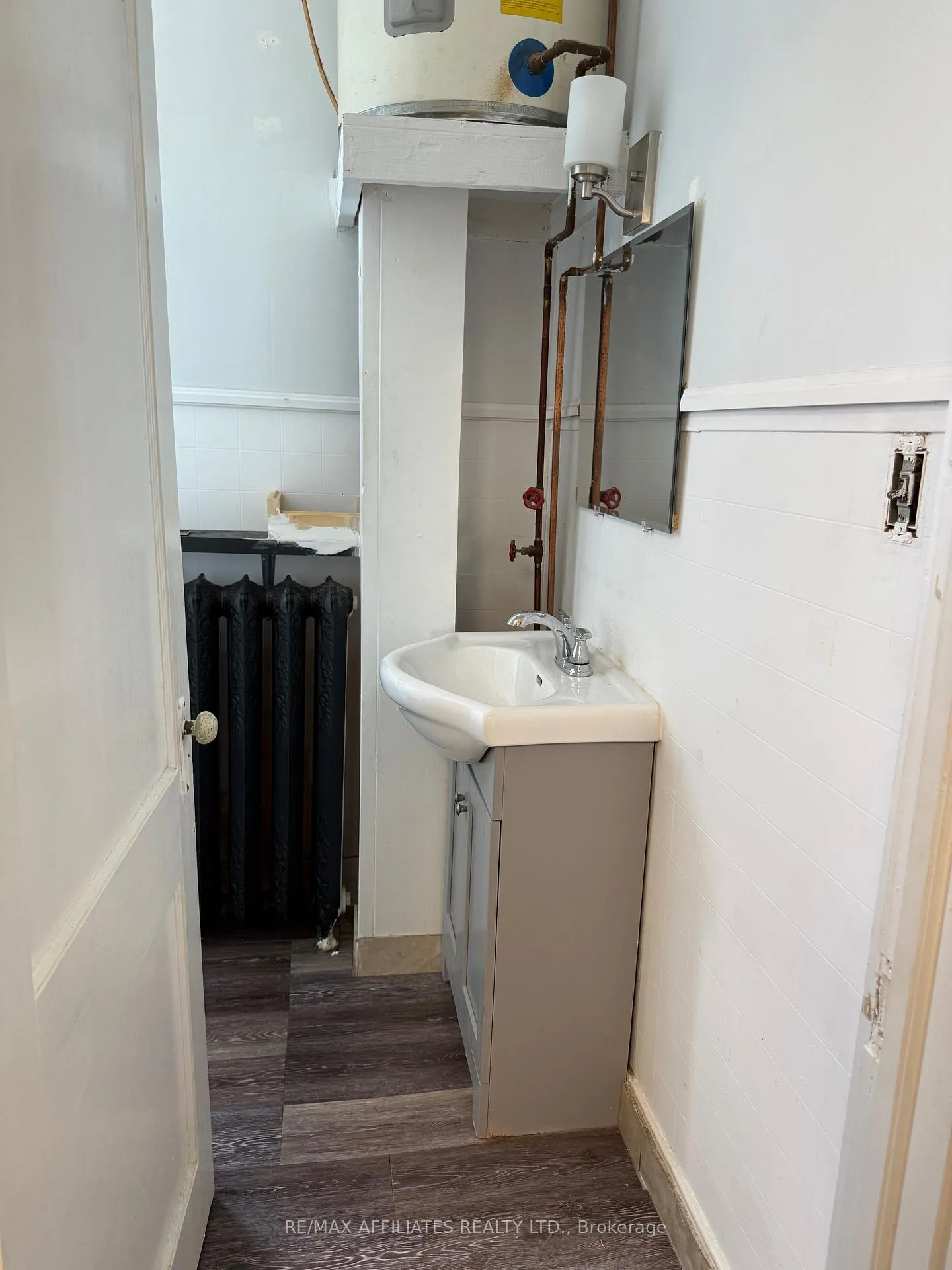 Photo 3 of Unit 2A, 27 Beckwith Street N, Smiths Falls — HOMEH