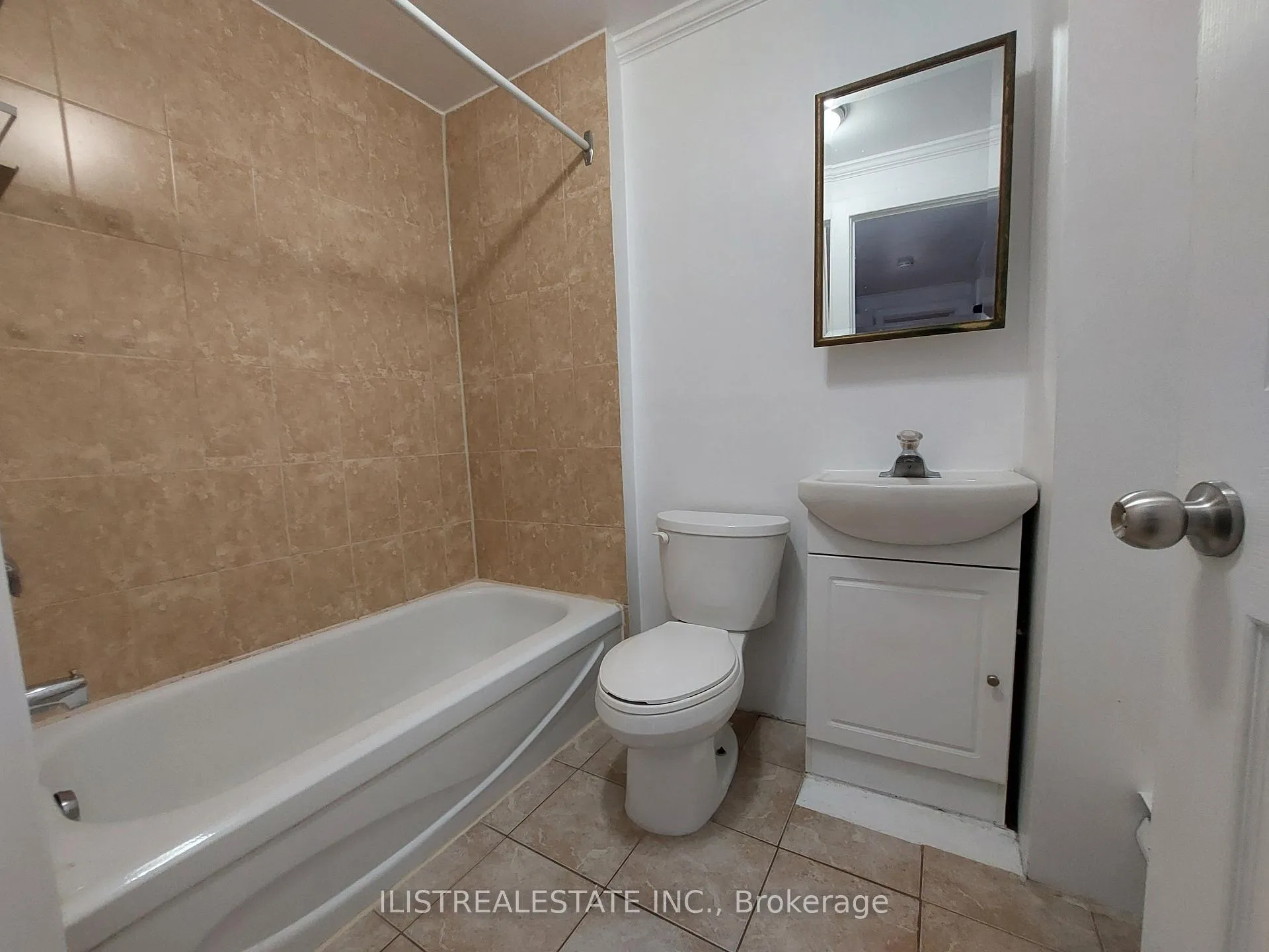 Photo 9 of Unit Upper, 2143 Gerrard Street E, Toronto, East End-Danforth — HOMEH