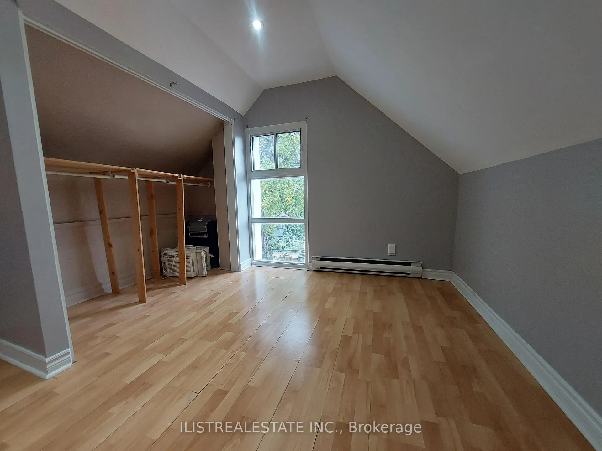 Photo 12 of Unit Upper, 2143 Gerrard Street E, Toronto, East End-Danforth — HOMEH