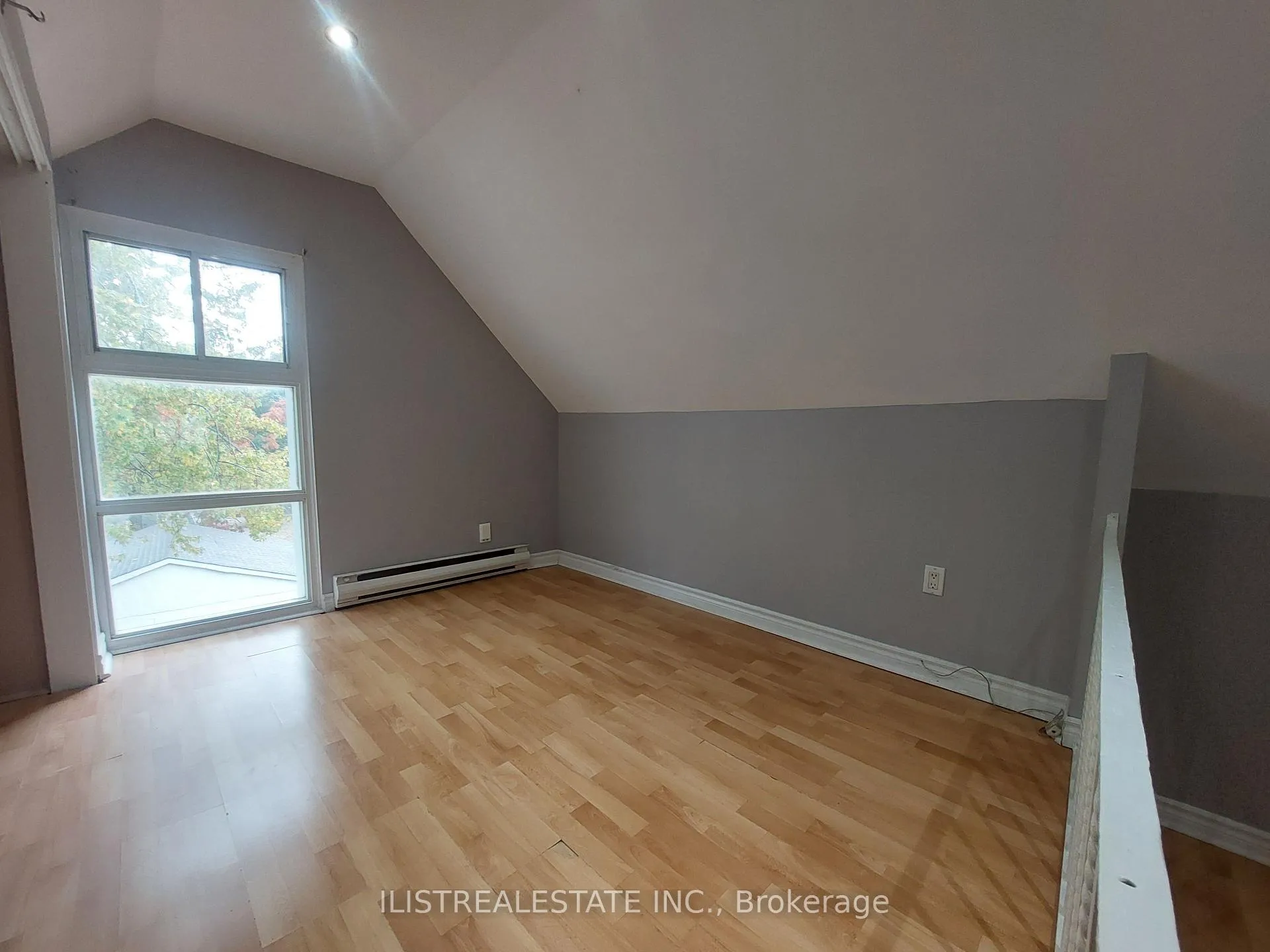 Photo 13 of Unit Upper, 2143 Gerrard Street E, Toronto, East End-Danforth — HOMEH