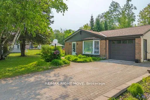 Photo 2 of 4 Maypark Drive, Bracebridge, Monck (Bracebridge) — HOMEH