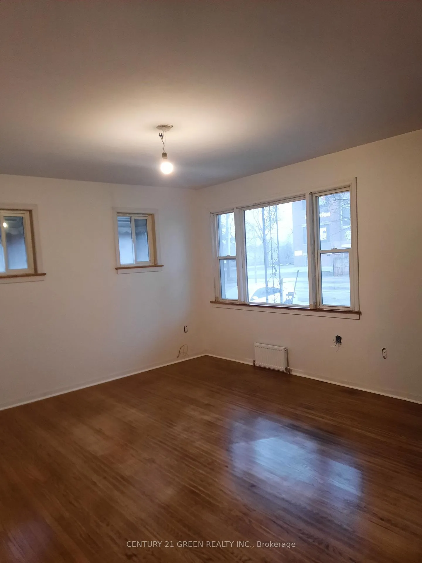 Photo 3 of Unit Main, 143 Haig Street, St. Catharines, Haig — HOMEH