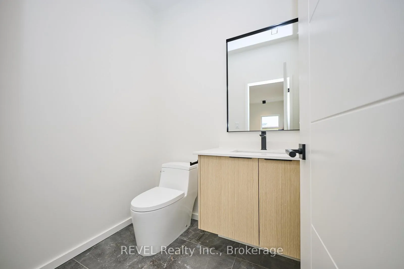 Photo 9 of Unit Unit 1, 5361 Valley Way E, Niagara Falls, Cherrywood — HOMEH