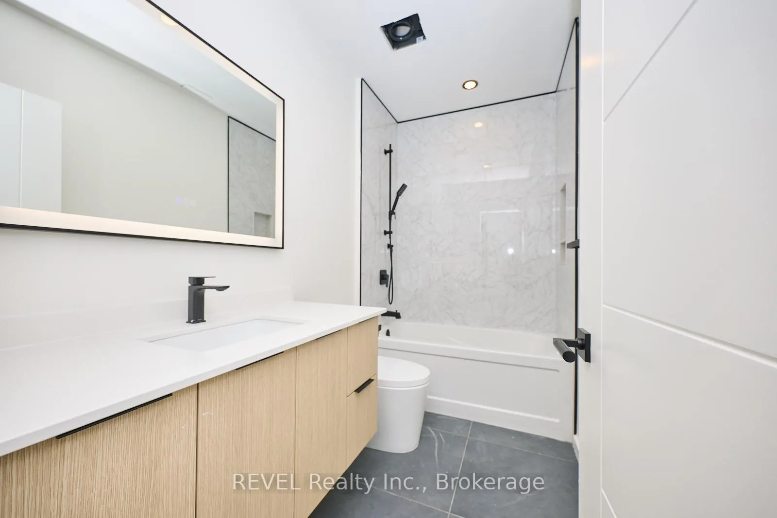 Photo 12 of Unit Unit 1, 5361 Valley Way E, Niagara Falls, Cherrywood — HOMEH