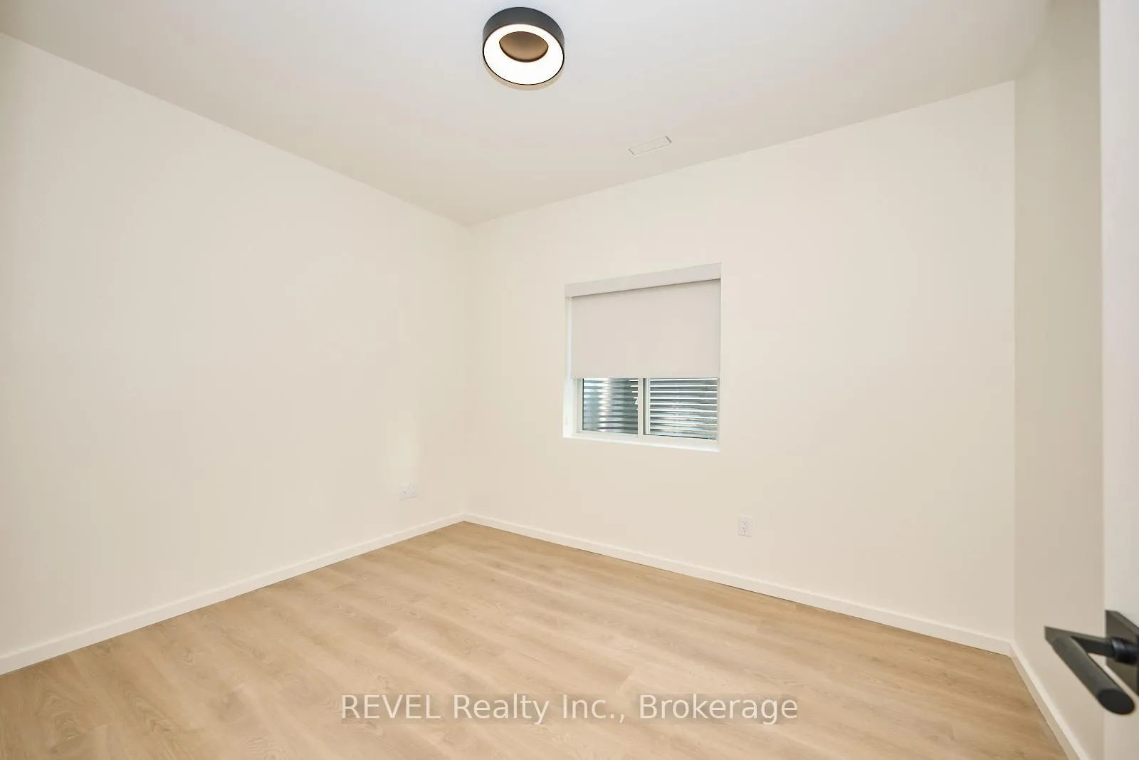 Photo 17 of Unit Unit 1, 5361 Valley Way E, Niagara Falls, Cherrywood — HOMEH