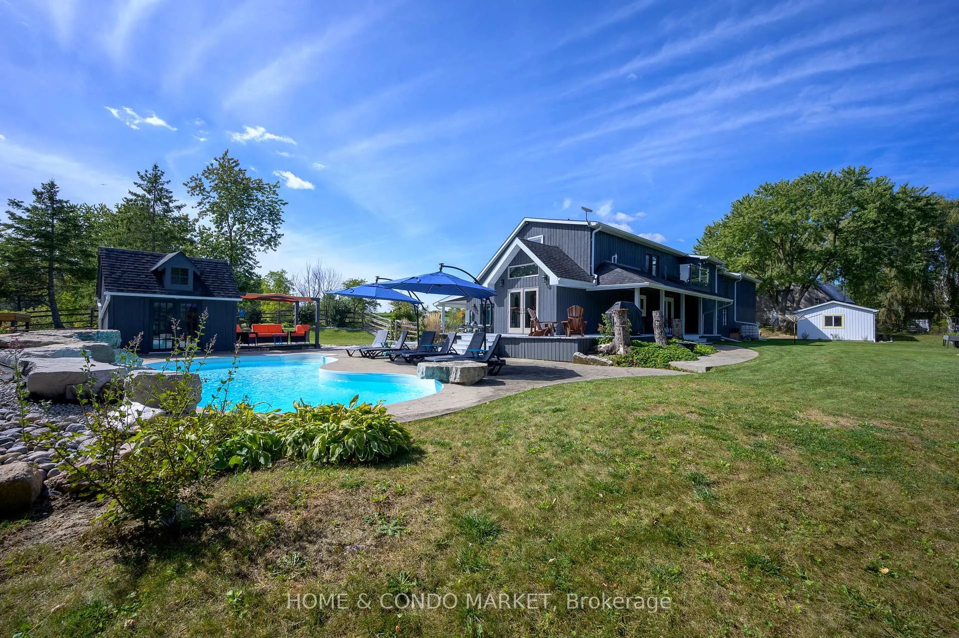 Photo 2 of 15391 Mount Hope Road, Caledon, Caledon East — HOMEH