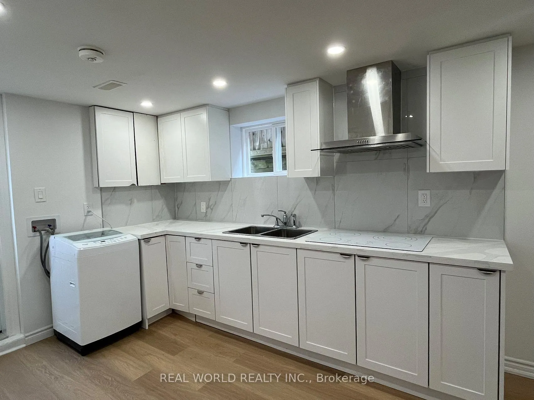 Photo 4 of Unit Bsmt, 180 Royal Orchard Boulevard, Markham, Royal Orchard — HOMEH