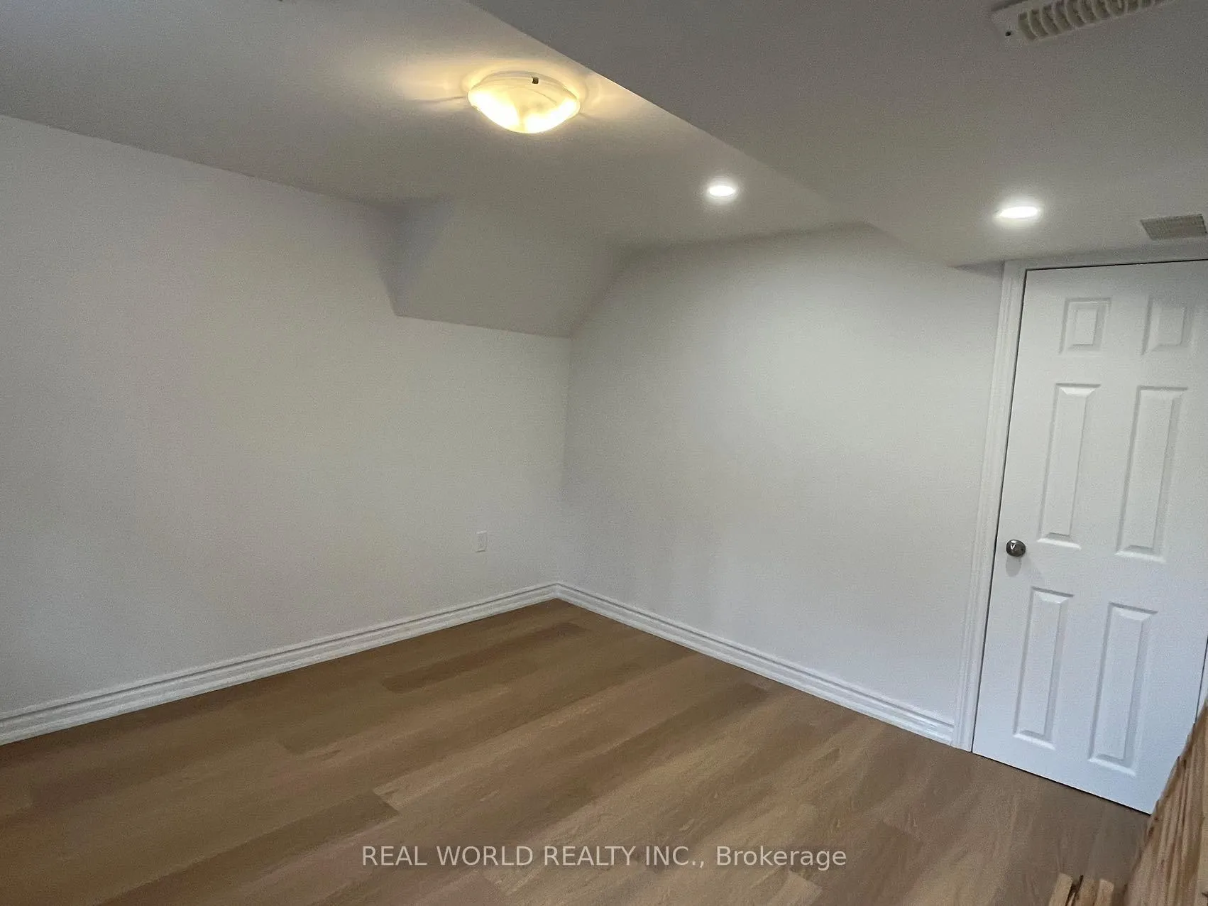 Photo 11 of Unit Bsmt, 180 Royal Orchard Boulevard, Markham, Royal Orchard — HOMEH
