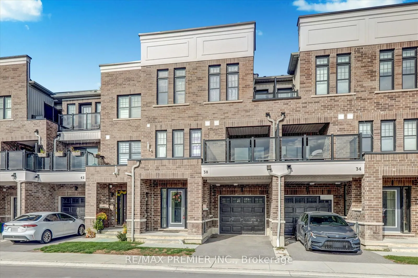 Photo 1 of 38 King William Way, Clarington, Bowmanville — HOMEH