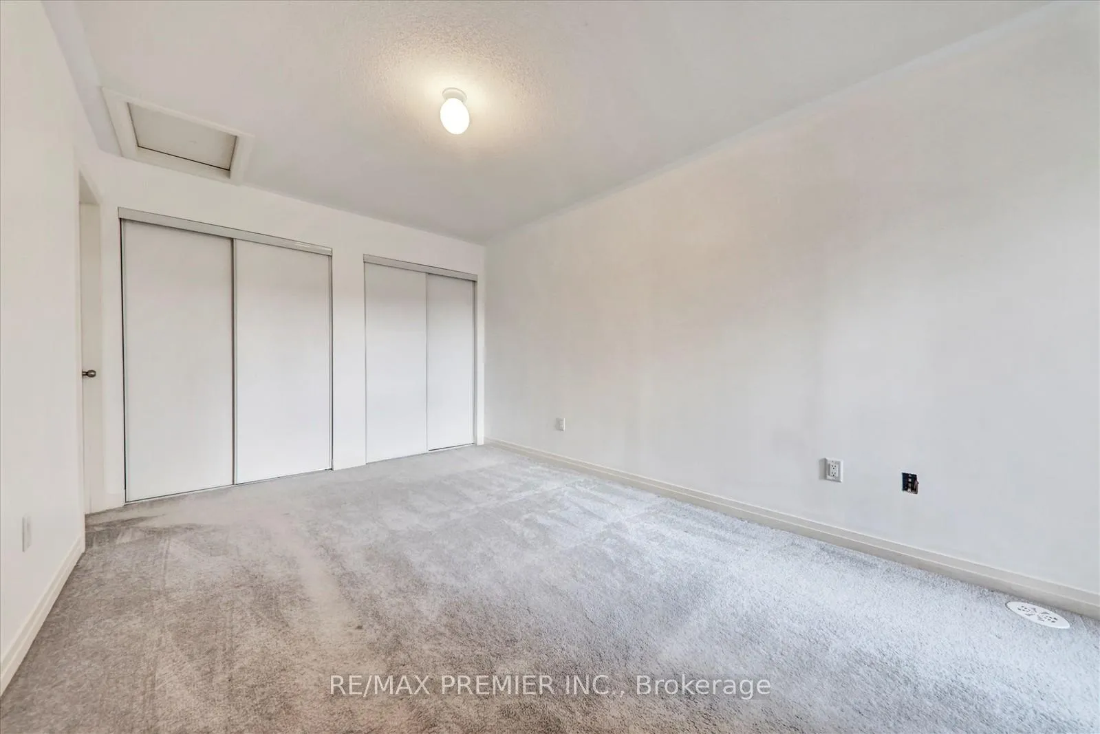 Photo 26 of 38 King William Way, Clarington, Bowmanville — HOMEH