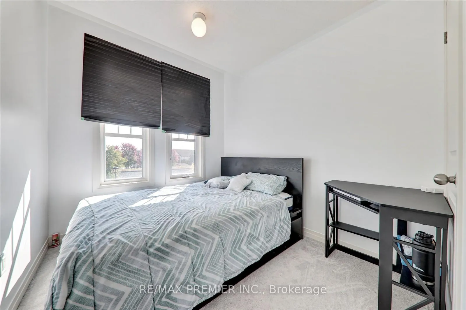 Photo 39 of 38 King William Way, Clarington, Bowmanville — HOMEH