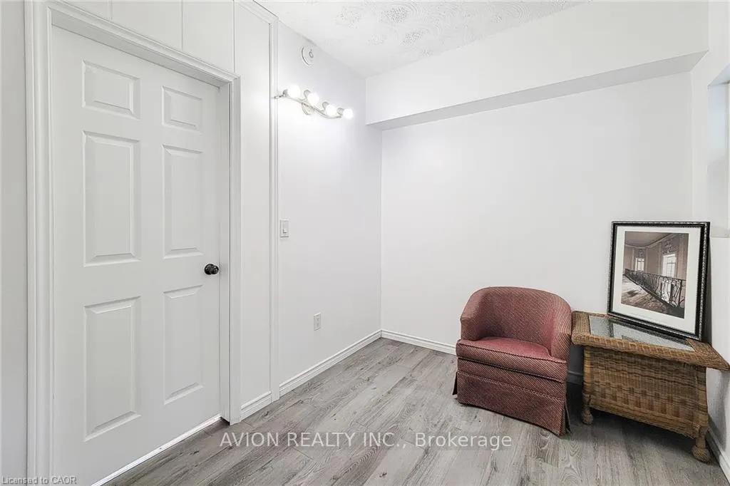 Photo 9 of Unit 2, 26 Barton Street W, Hamilton, Strathcona — HOMEH
