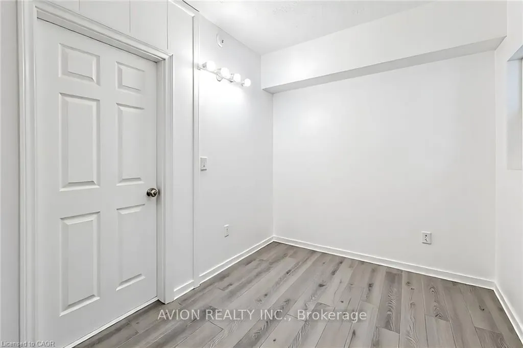 Photo 10 of Unit 2, 26 Barton Street W, Hamilton, Strathcona — HOMEH