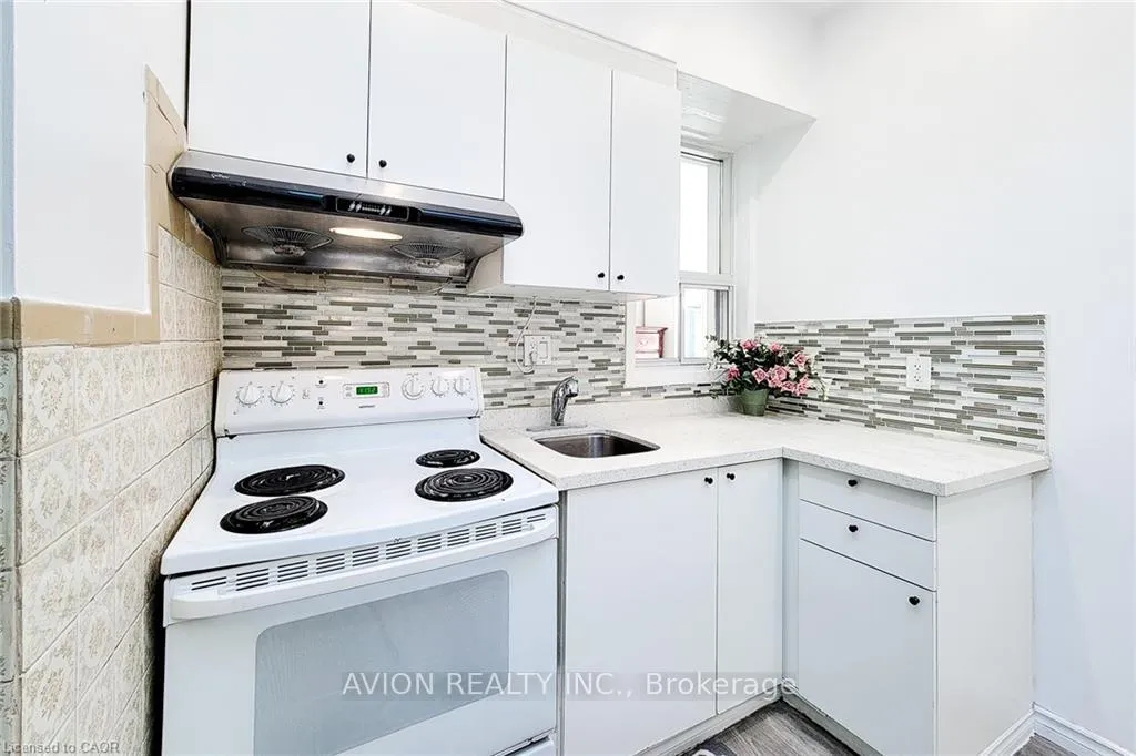 Photo 17 of Unit 2, 26 Barton Street W, Hamilton, Strathcona — HOMEH