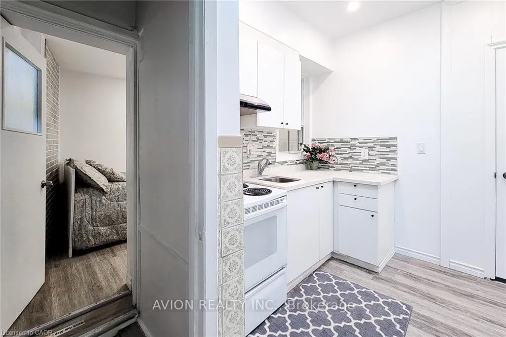 Photo 26 of Unit 2, 26 Barton Street W, Hamilton, Strathcona — HOMEH