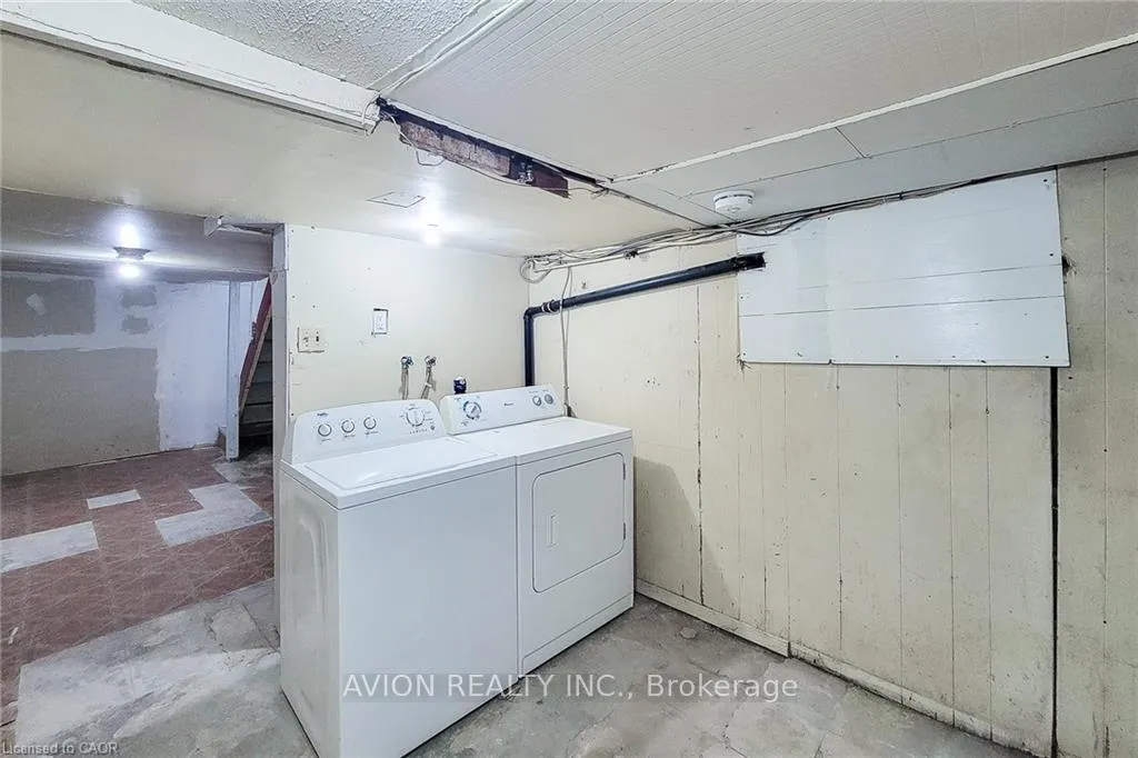 Photo 34 of Unit 2, 26 Barton Street W, Hamilton, Strathcona — HOMEH