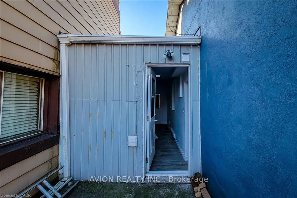 Photo 37 of Unit 2, 26 Barton Street W, Hamilton, Strathcona — HOMEH