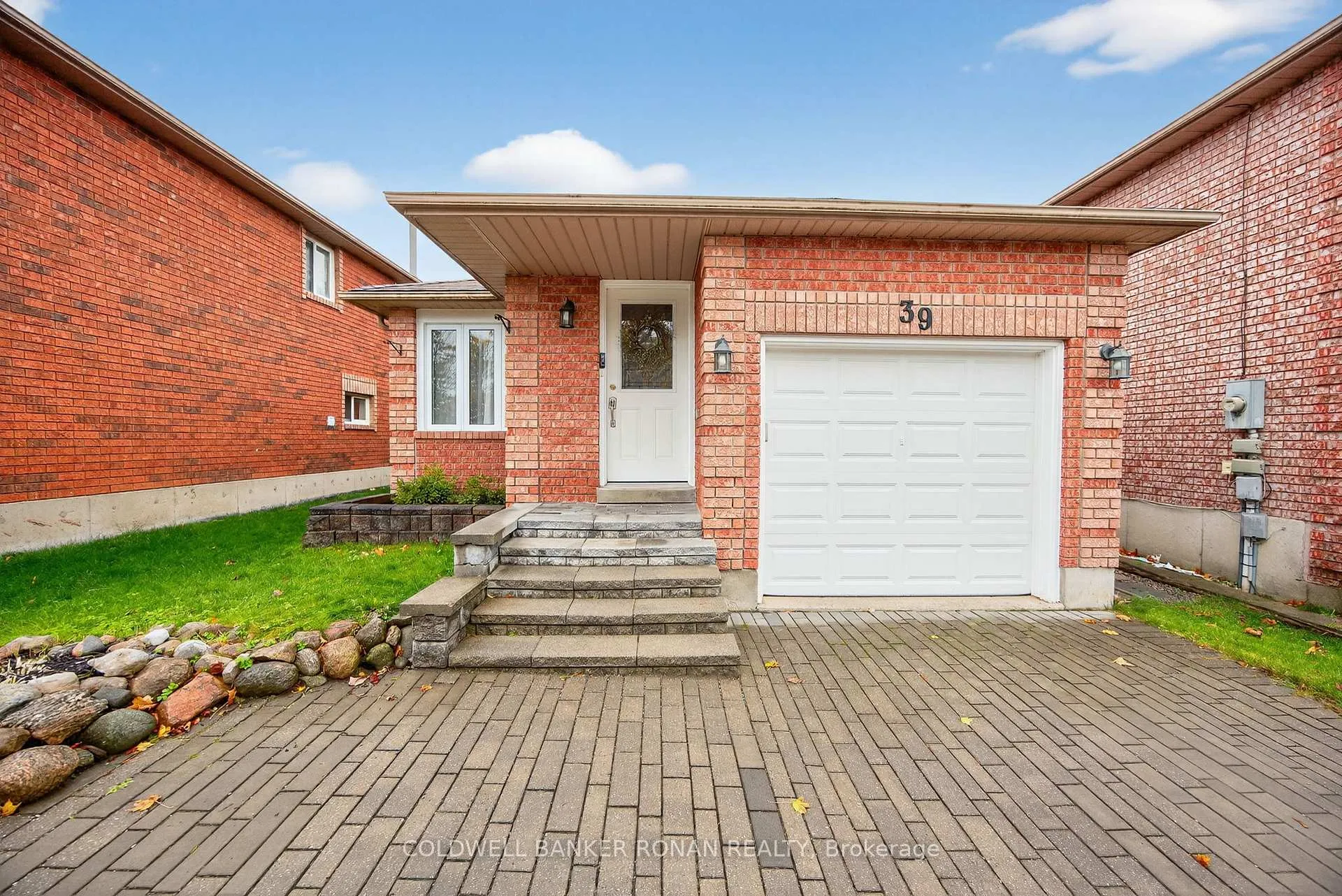 Photo 1 of 39 Ferguson Drive, Barrie, Northwest — HOMEH
