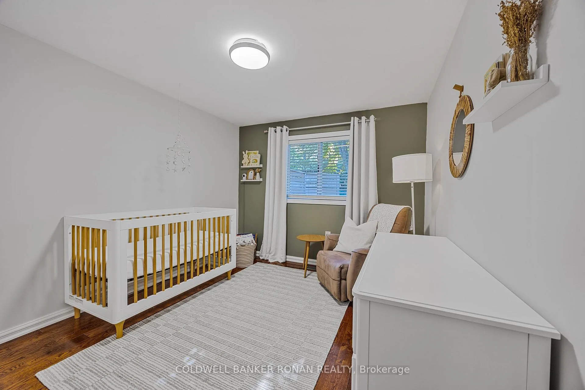 Photo 16 of 39 Ferguson Drive, Barrie, Northwest — HOMEH