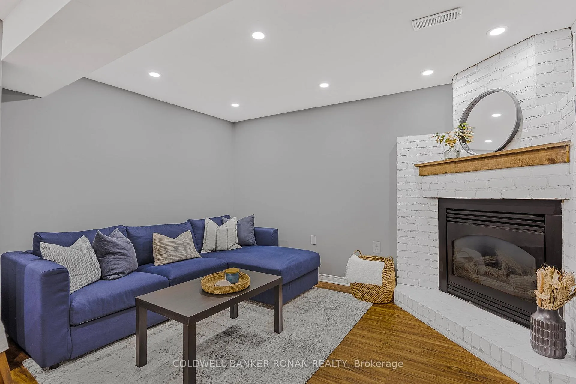 Photo 20 of 39 Ferguson Drive, Barrie, Northwest — HOMEH