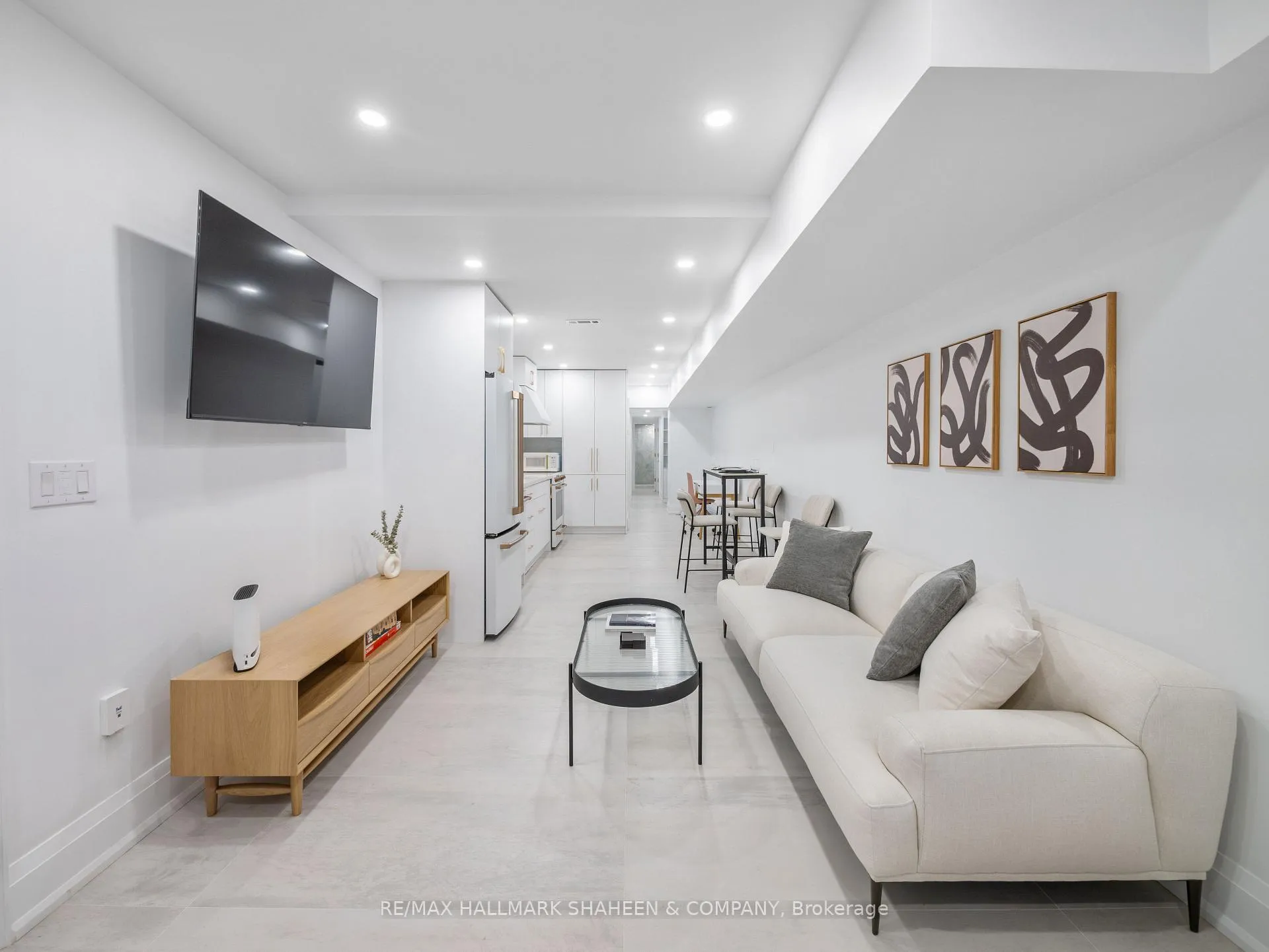 Photo 5 of Unit C, 357 Euclid Avenue, Toronto, Trinity-Bellwoods — HOMEH